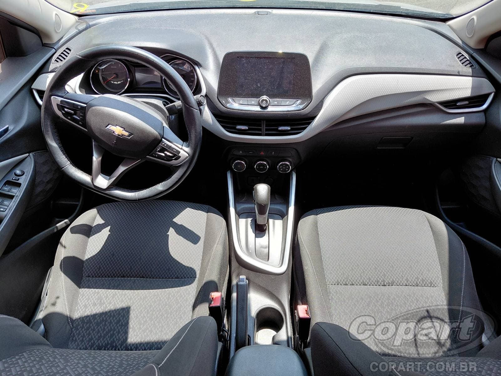 Chevrolet Onix Plus 2020 — foto 9