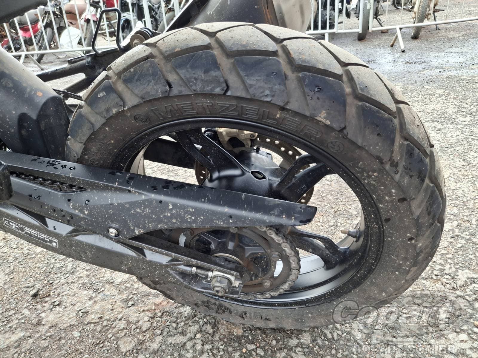 BMW G 310 2025 — foto 7