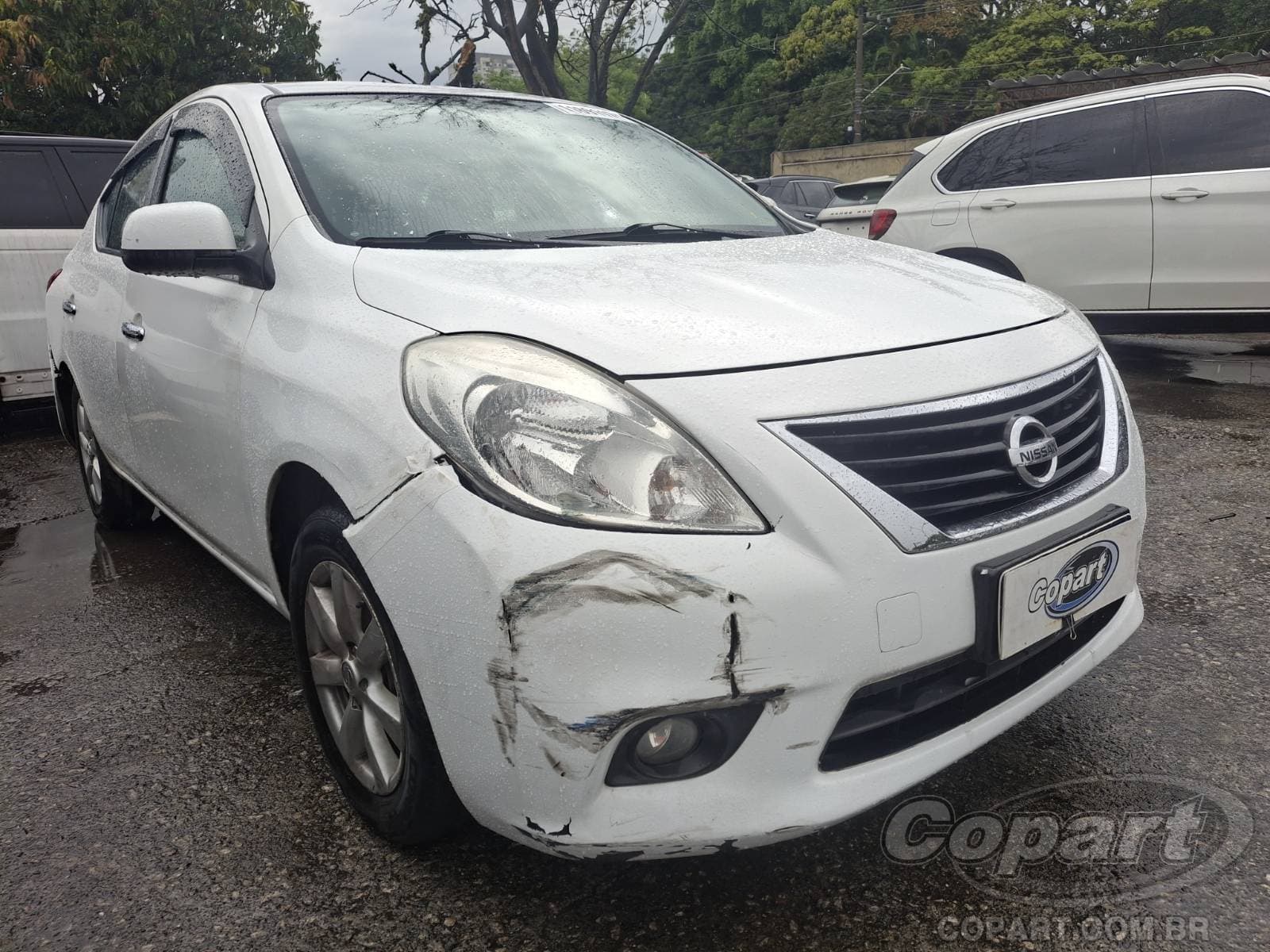 Nissan Versa 1.6 16V 2013