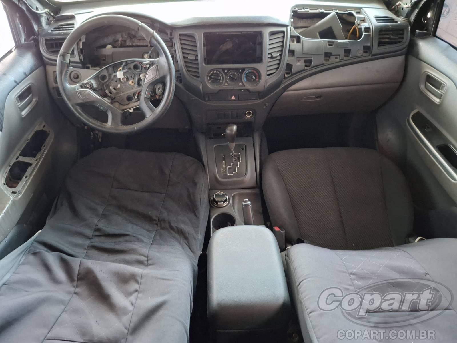 Mitsubishi L200 Triton Sport 2017 — foto 9