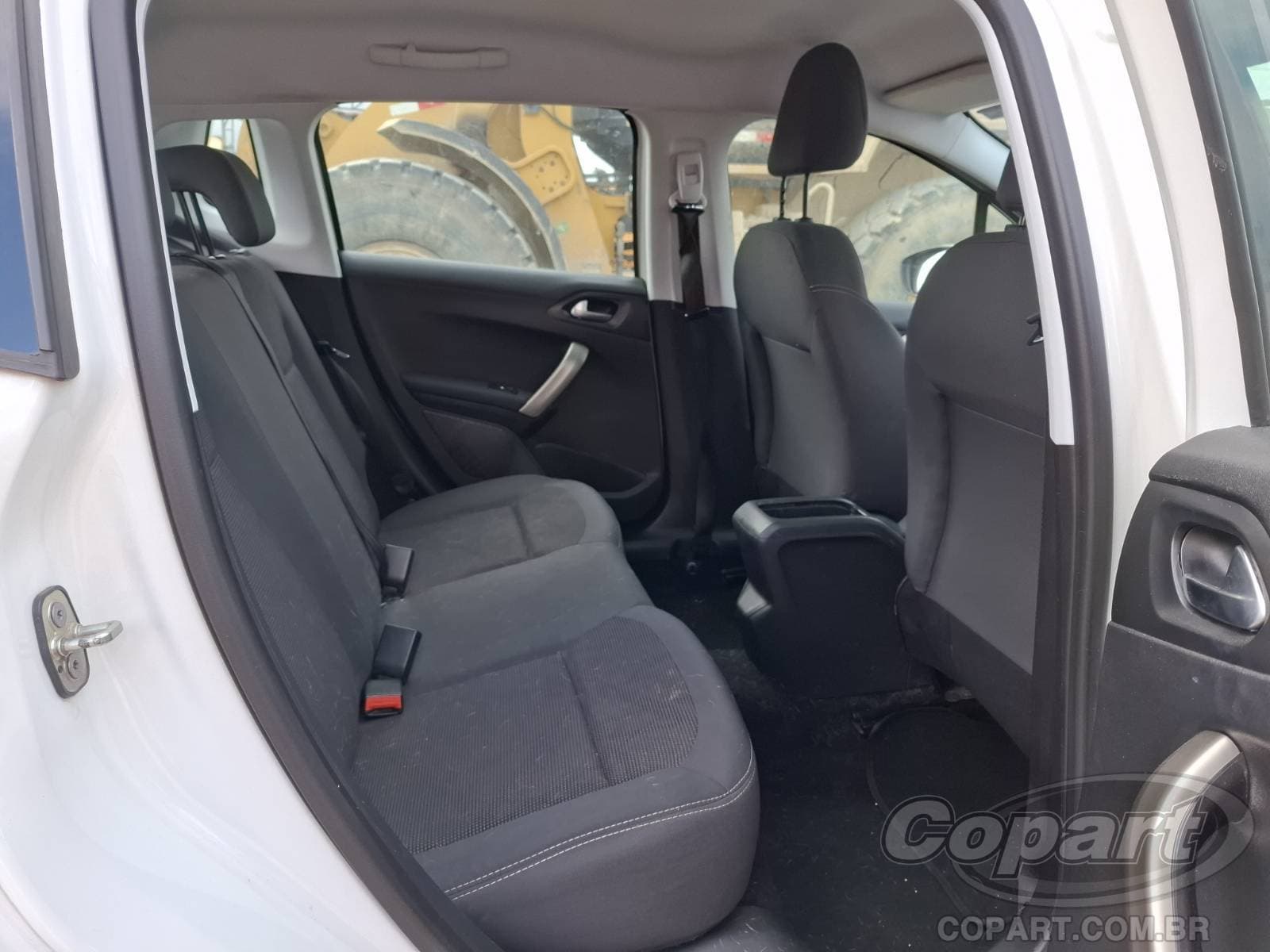 Peugeot 2008 2017 — foto 6