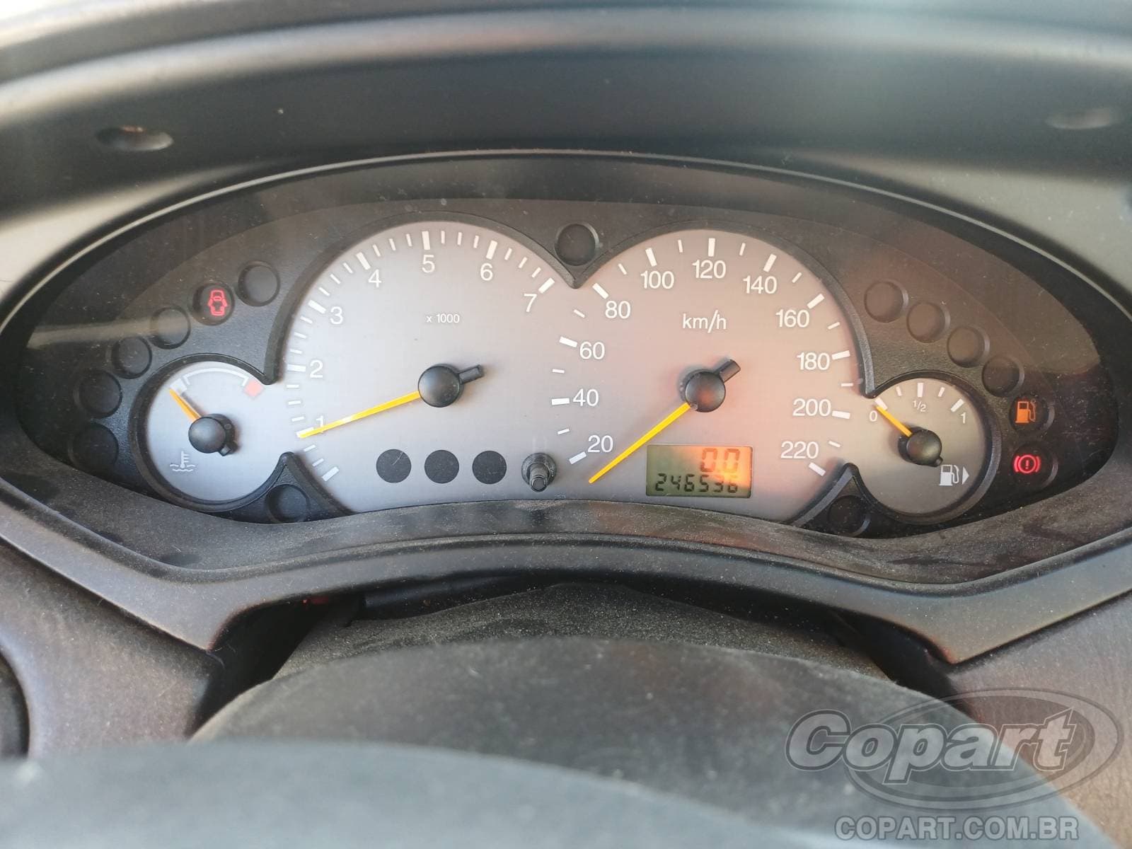 Ford Focus 2004 — foto 8