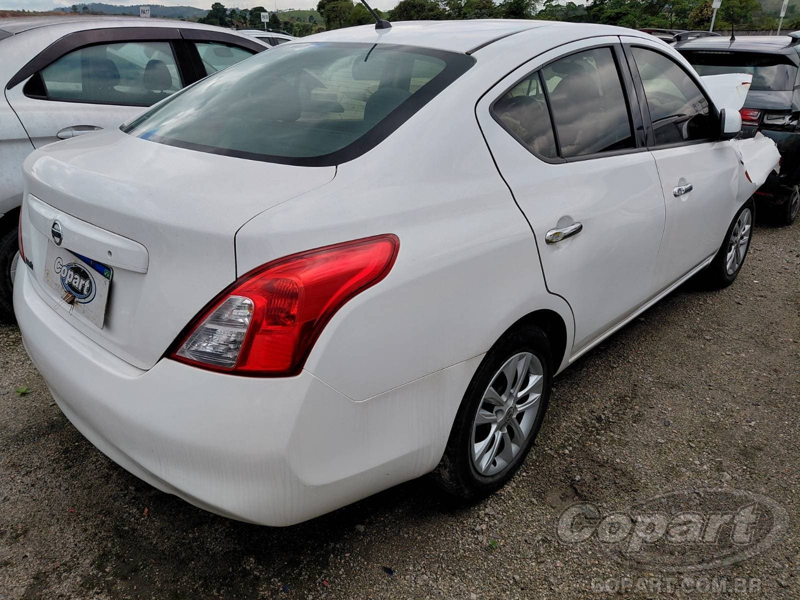 Nissan Versa 2014 — foto 4