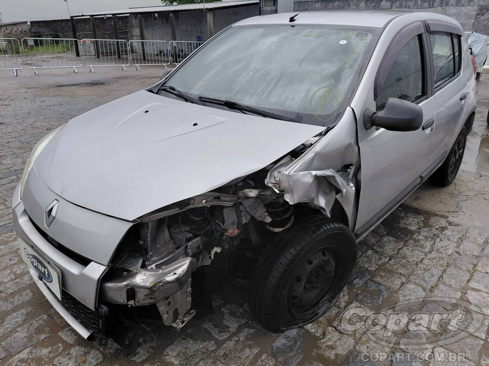 Renault Sandero 2012 — foto 2
