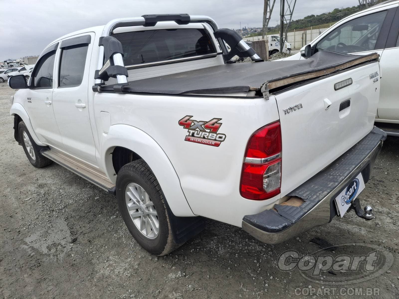 Toyota Hilux CD 2014 — foto 3