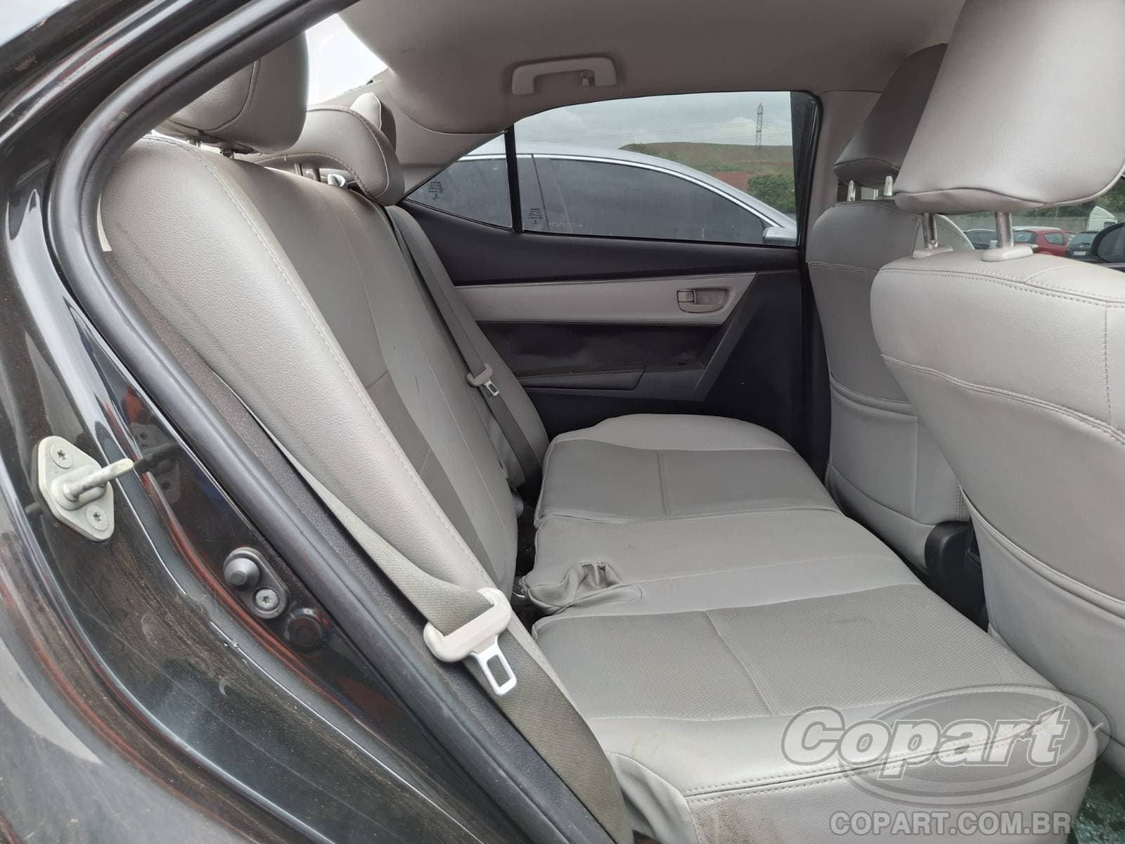Toyota Corolla 2015 — foto 6