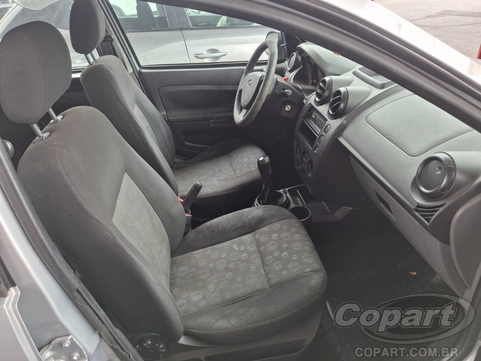 Ford Fiesta 2011 — foto 5