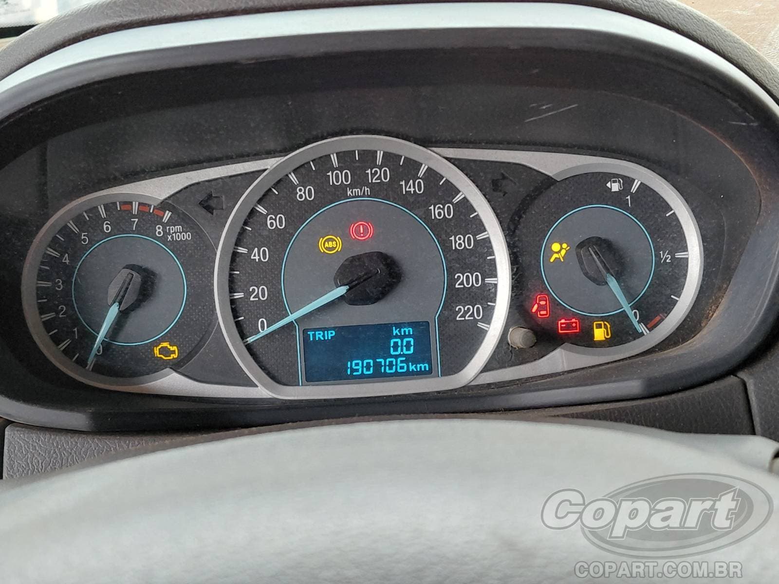 Ford KA Sedan 2015 — foto 8