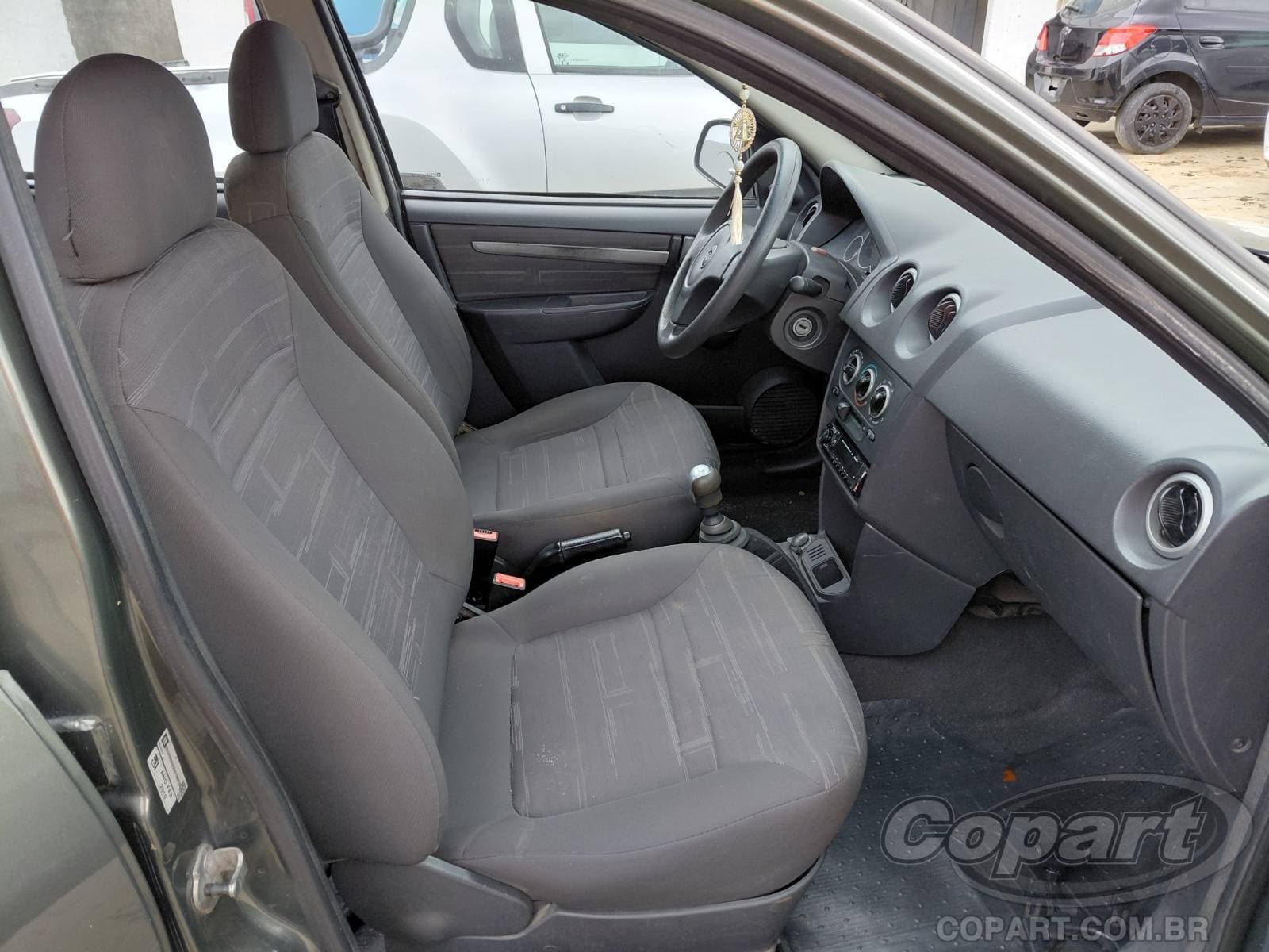 Chevrolet Prisma 2011 — foto 5