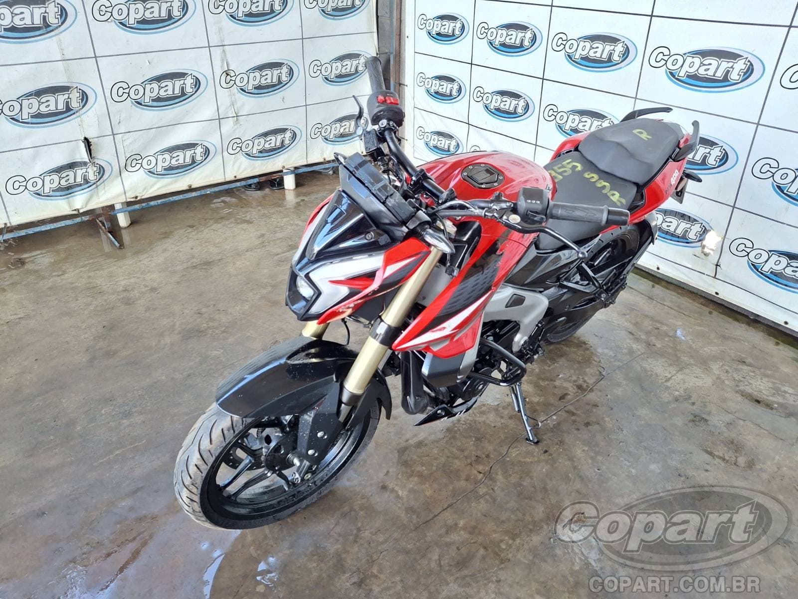 Bajaj Dominar 2026 — foto 2