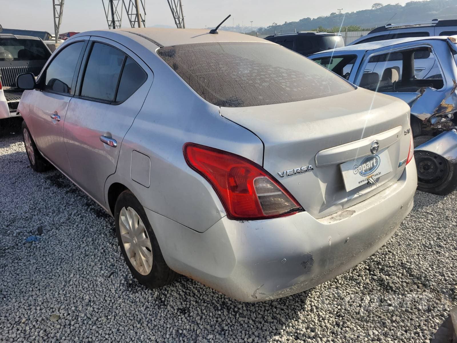 Nissan Versa 2014 — foto 3
