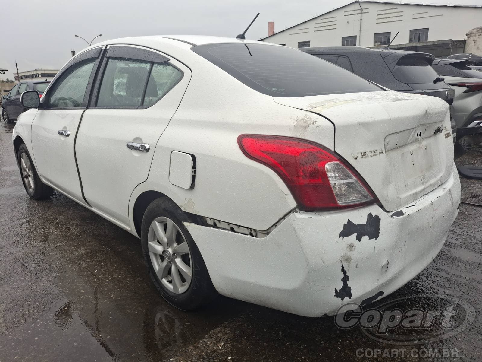 Nissan Versa 2013 — foto 3