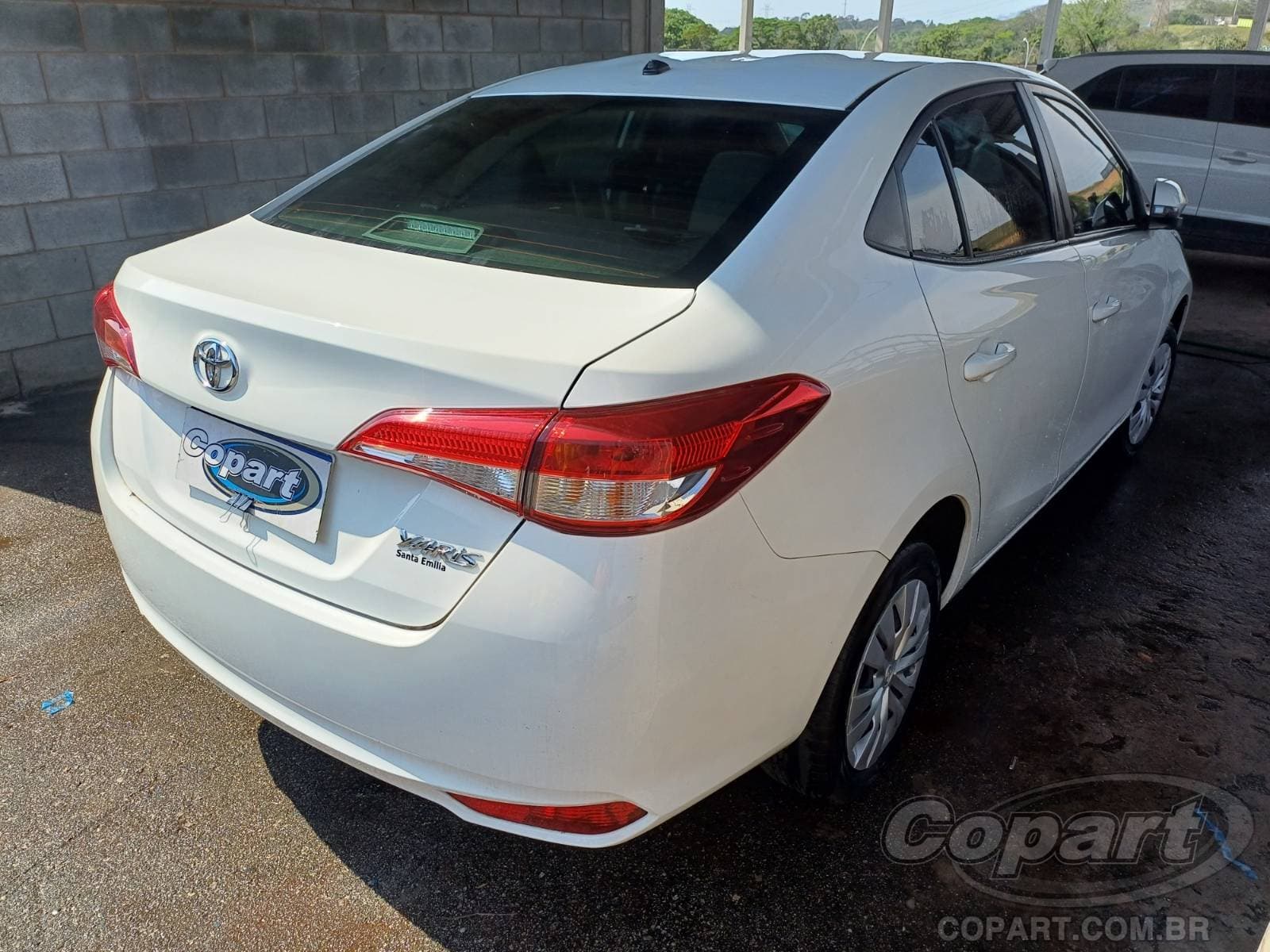 Toyota Yaris Seda 2023 — foto 4