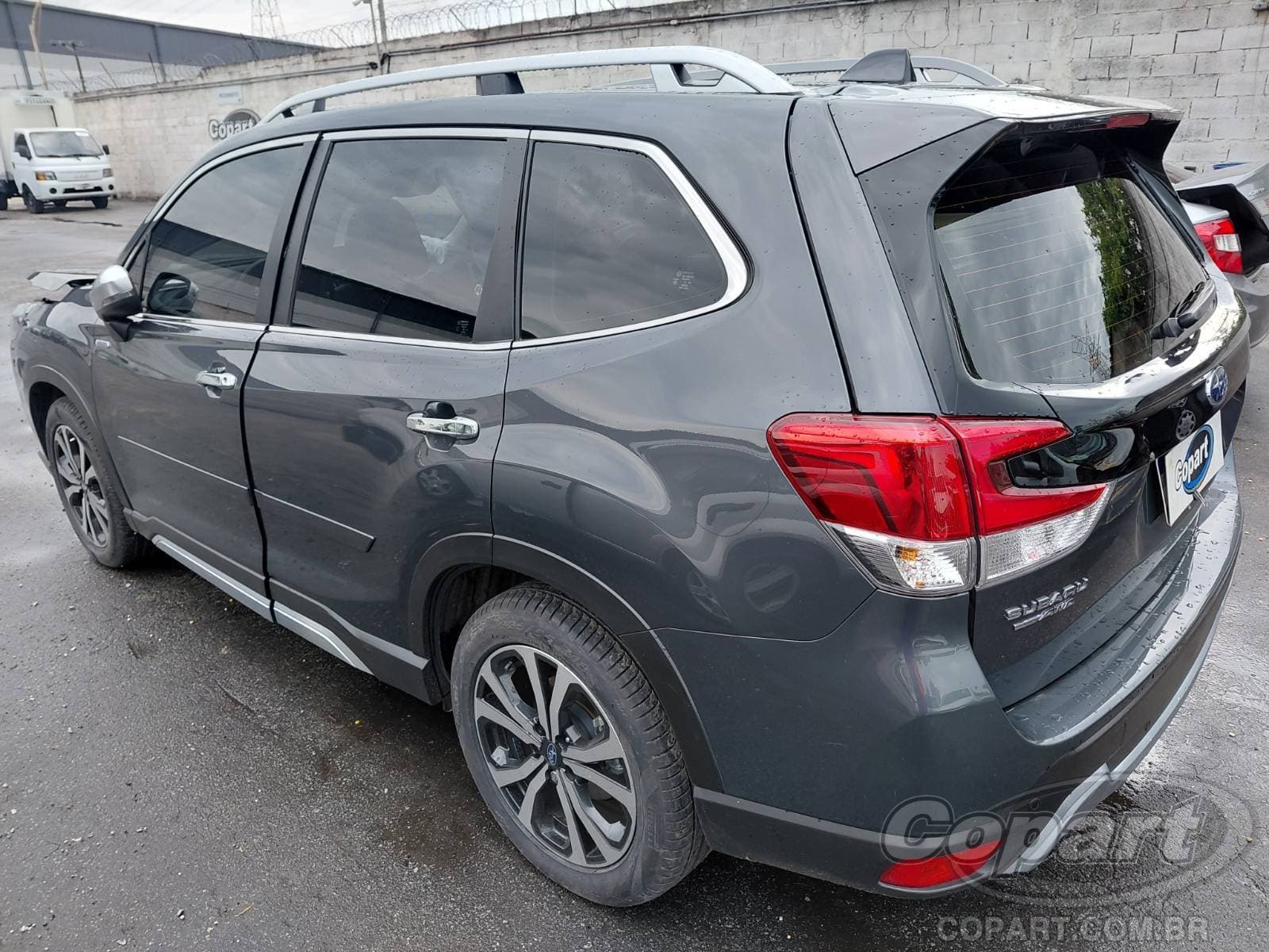 Subaru Forester 2022 — foto 3