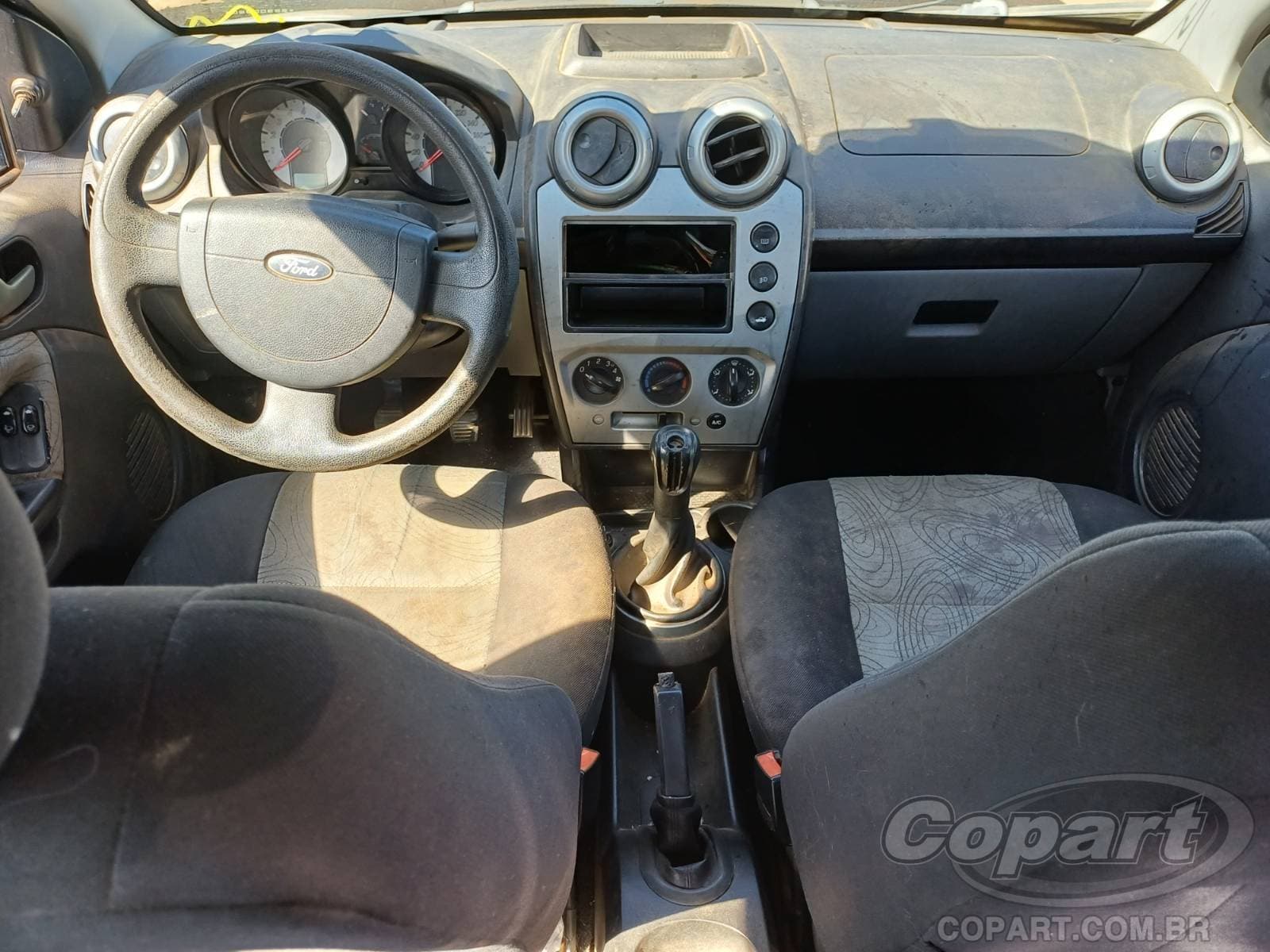Ford Fiesta Sedan 2008 — foto 9