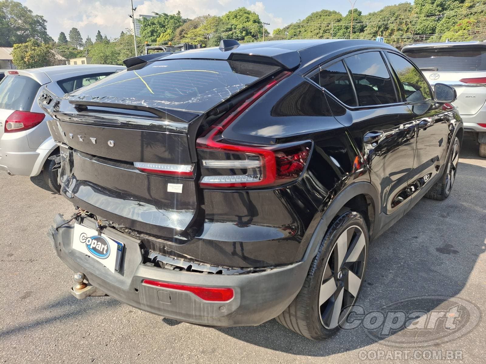 Volvo C40 2023 — foto 4