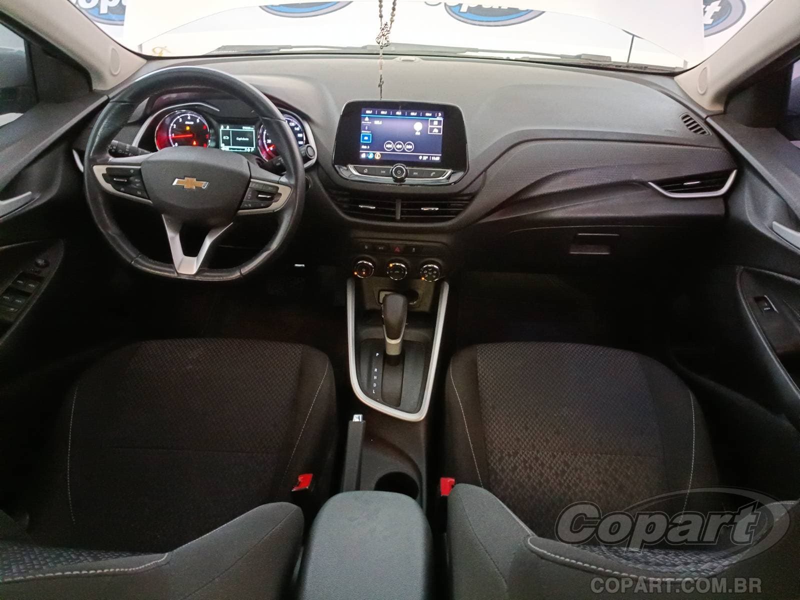 Chevrolet Onix Plus 2020 — foto 9