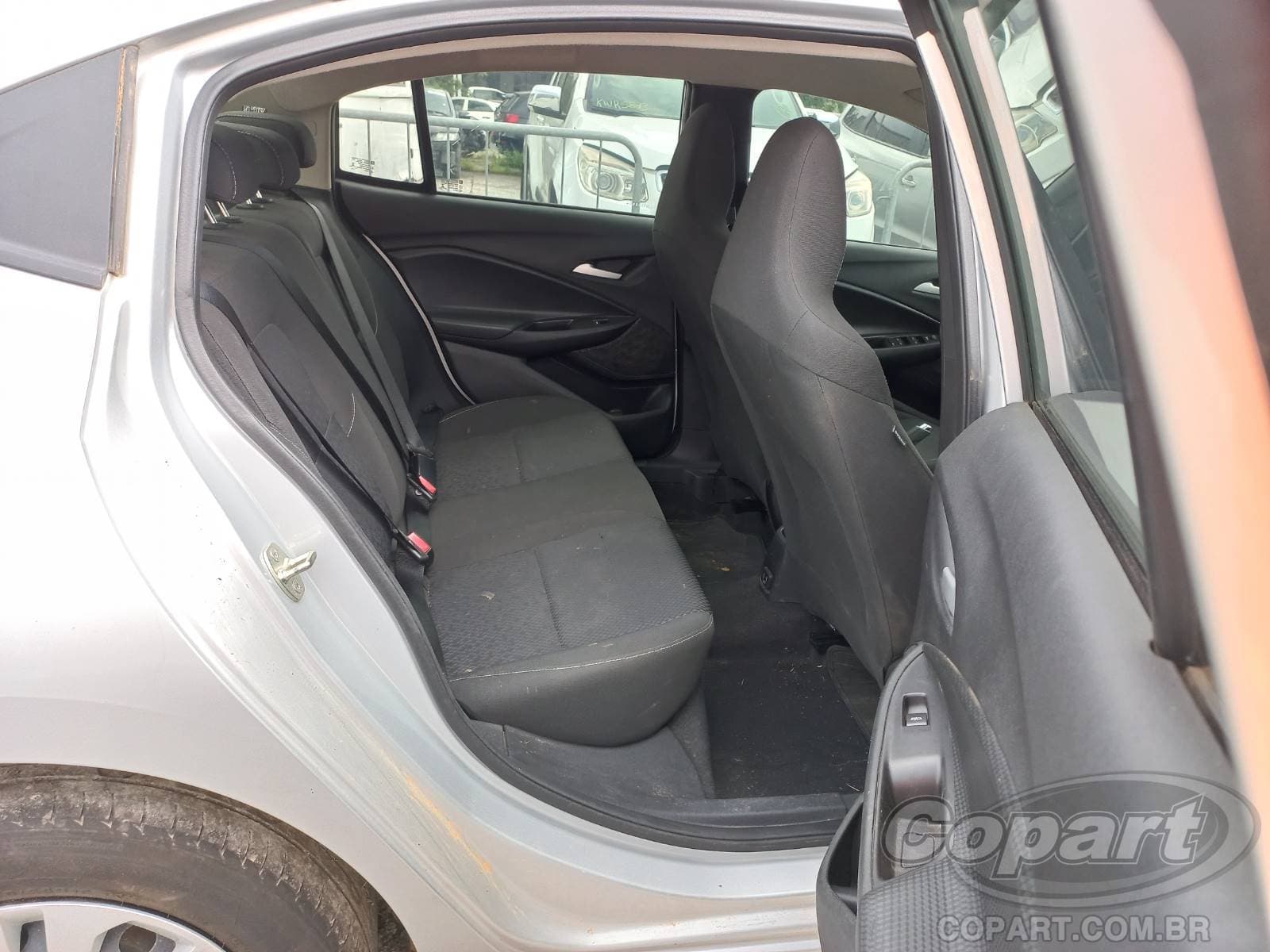 Chevrolet Onix Plus 2020 — foto 6