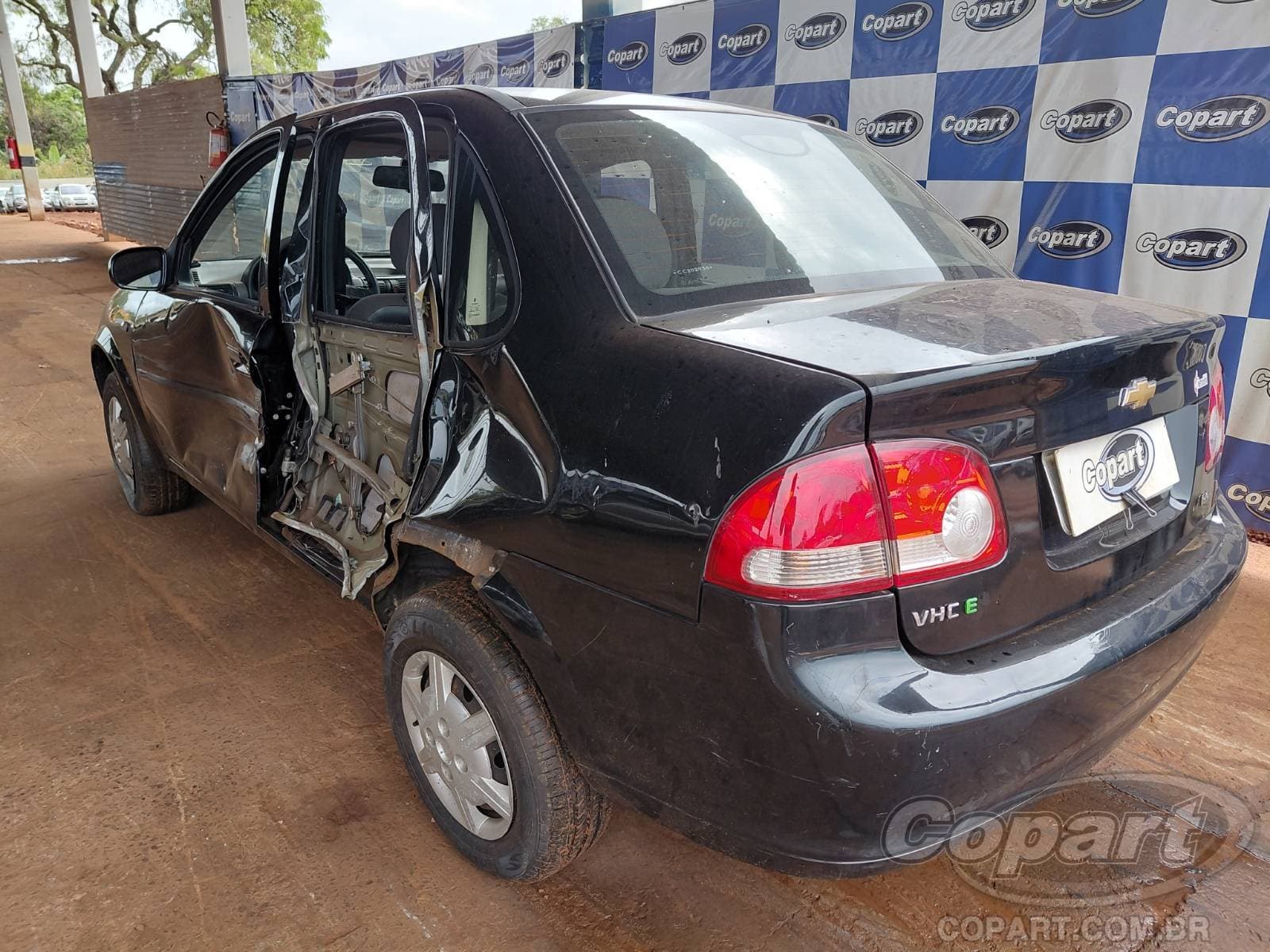 Chevrolet Classic 2012 — foto 3
