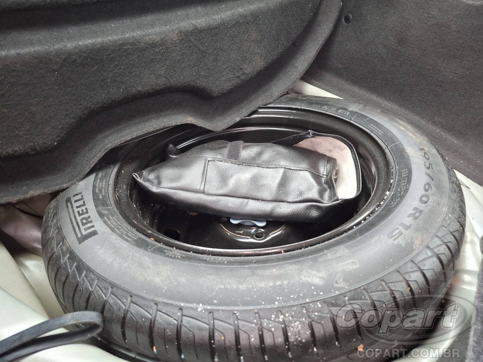 Peugeot 208 2016 — foto 10