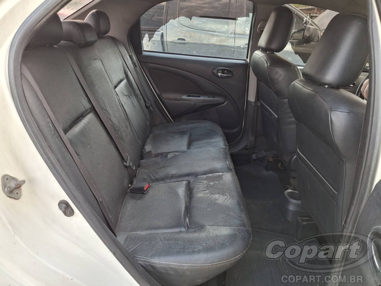 Toyota Etios Seda 2017 — foto 6