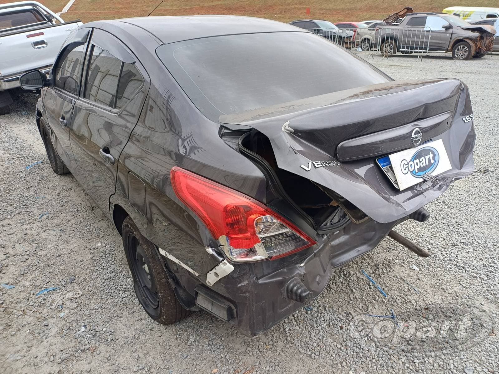 Nissan Versa 2019 — foto 3