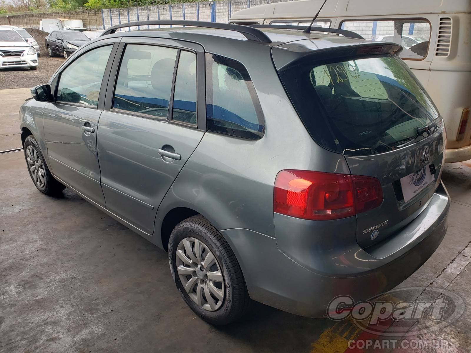 Volkswagen Spacefox 2011 — foto 3