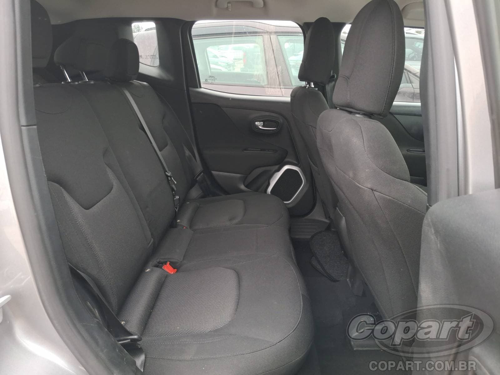 Jeep Renegade 2019 — foto 6