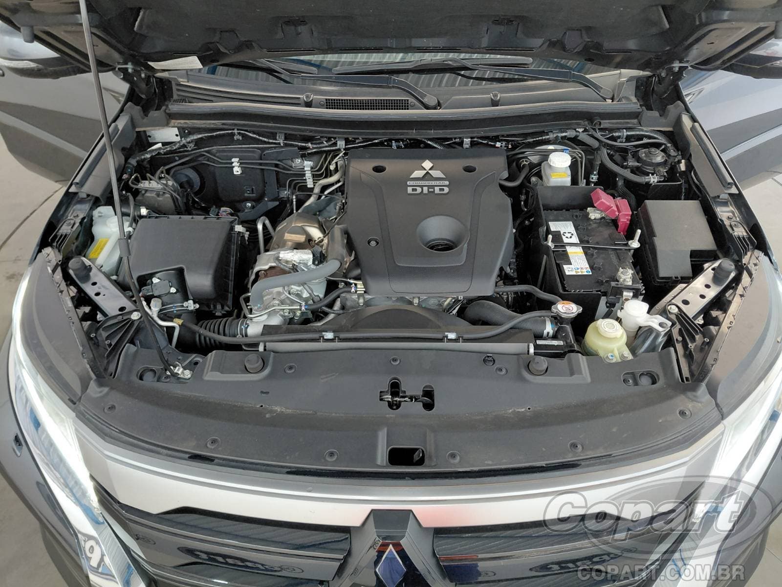 Mitsubishi Pajero Sport 2024 — foto 7