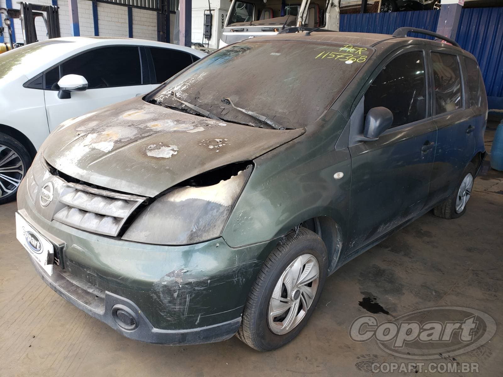 Nissan Livina 2010 — foto 2