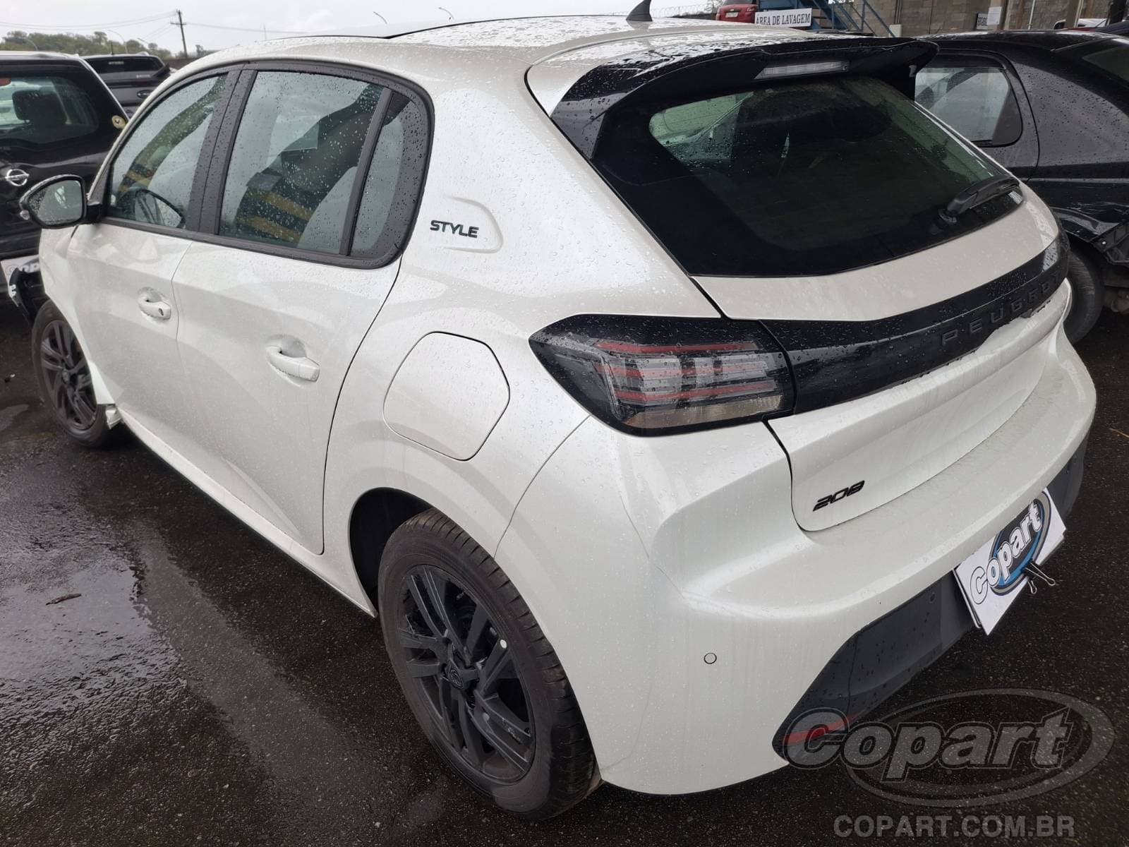 Peugeot 208 2025 — foto 3