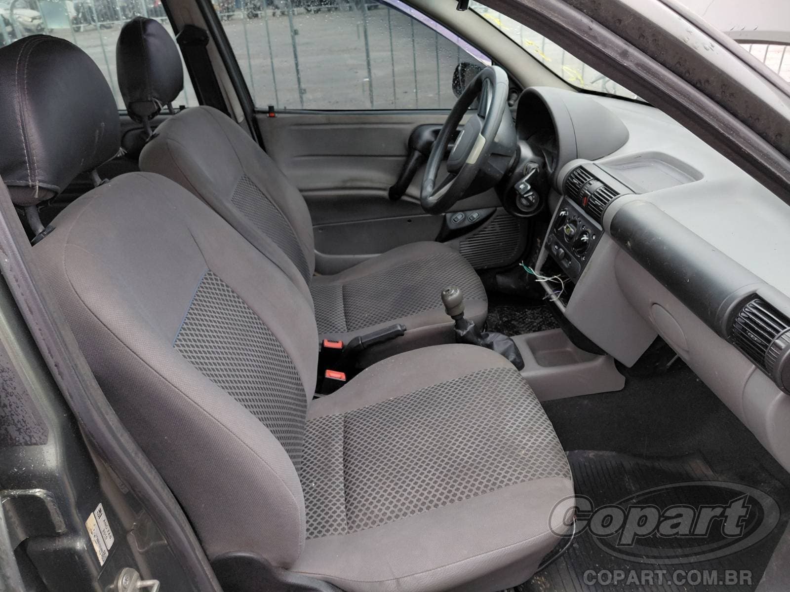 Chevrolet Classic 2011 — foto 5