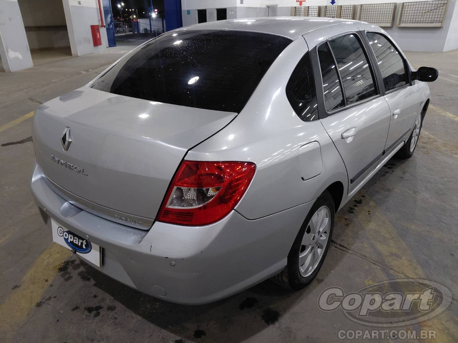 Renault Symbol 2011 — foto 4