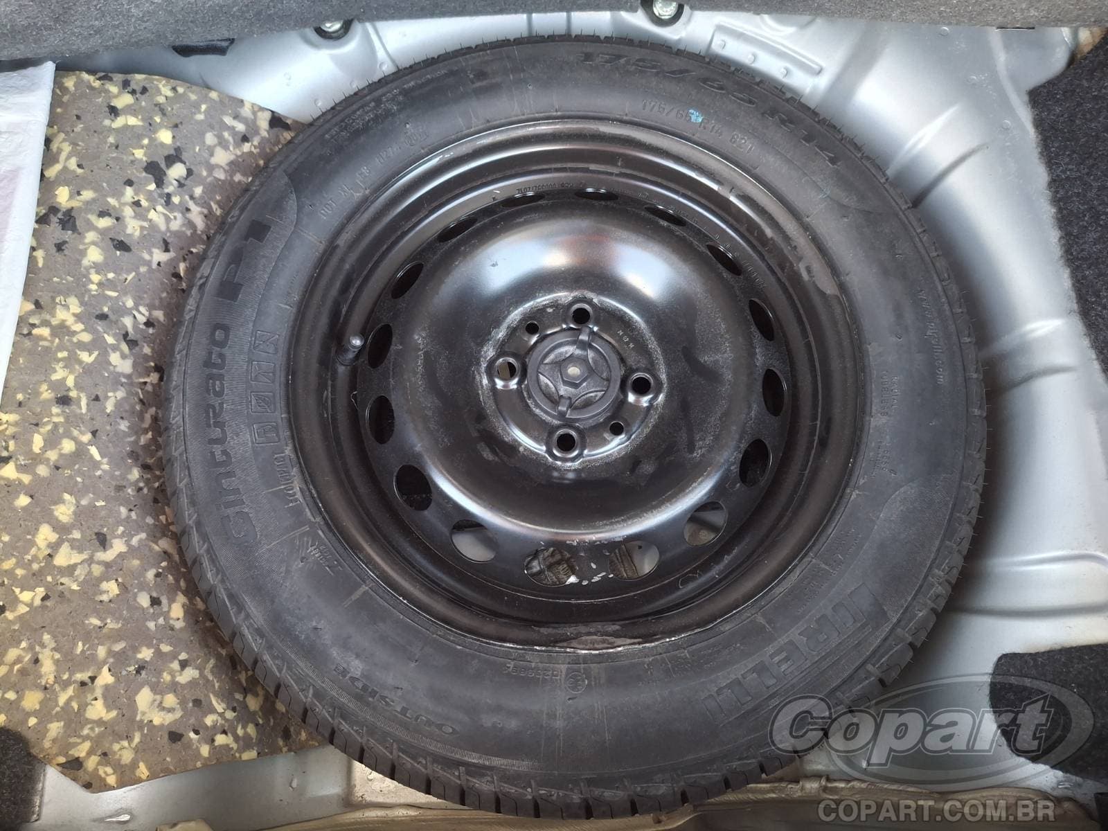 Fiat UNO 2014 — foto 10
