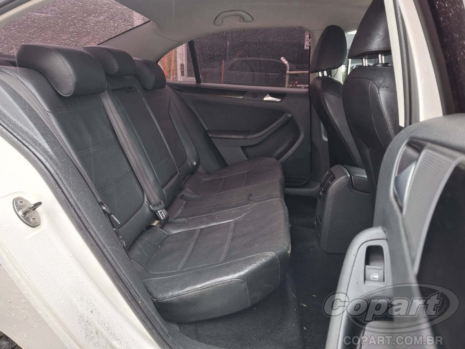 Volkswagen Jetta 2013 — foto 6