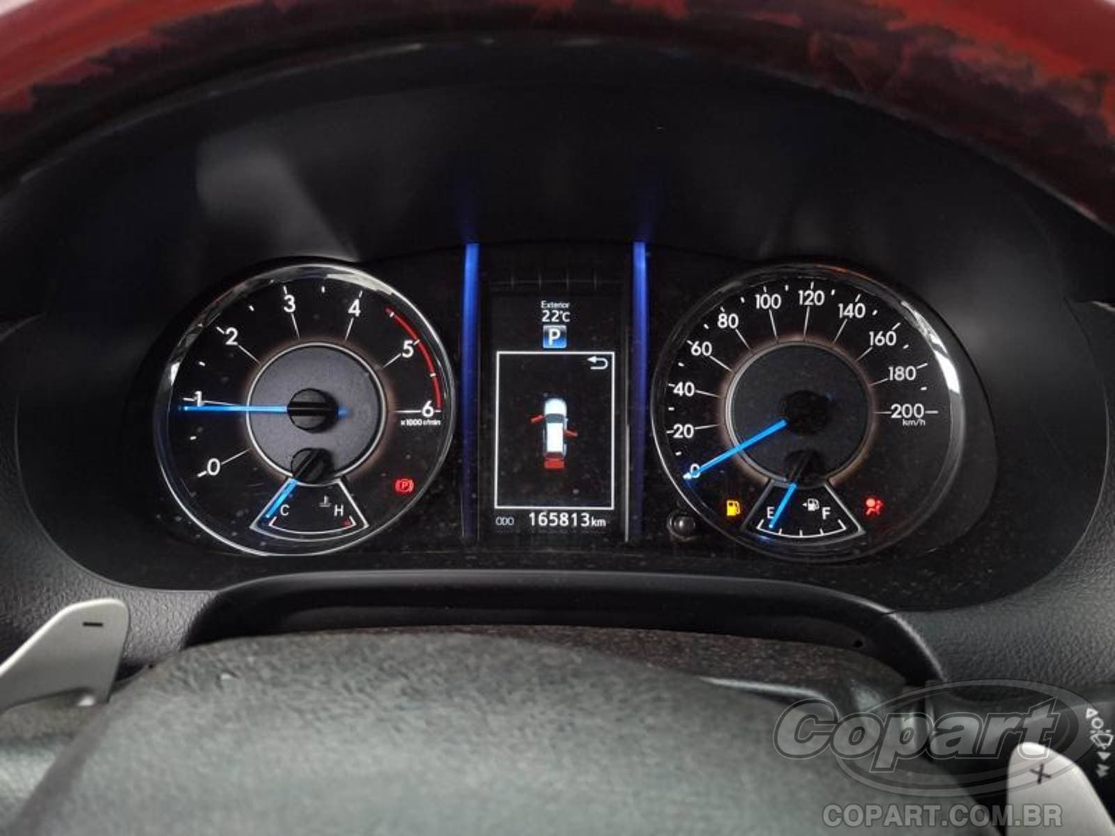 Toyota SW4 2019 — foto 8