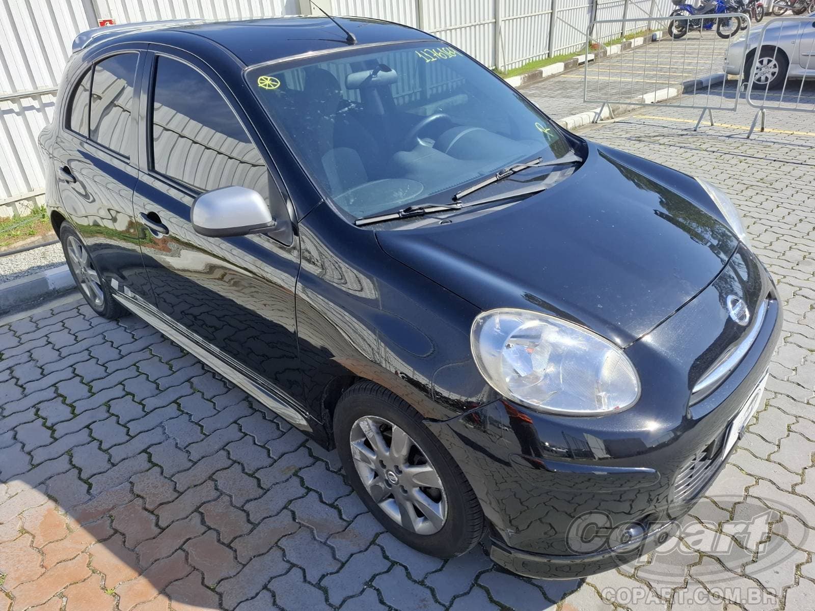 Nissan March 2013 — foto 1