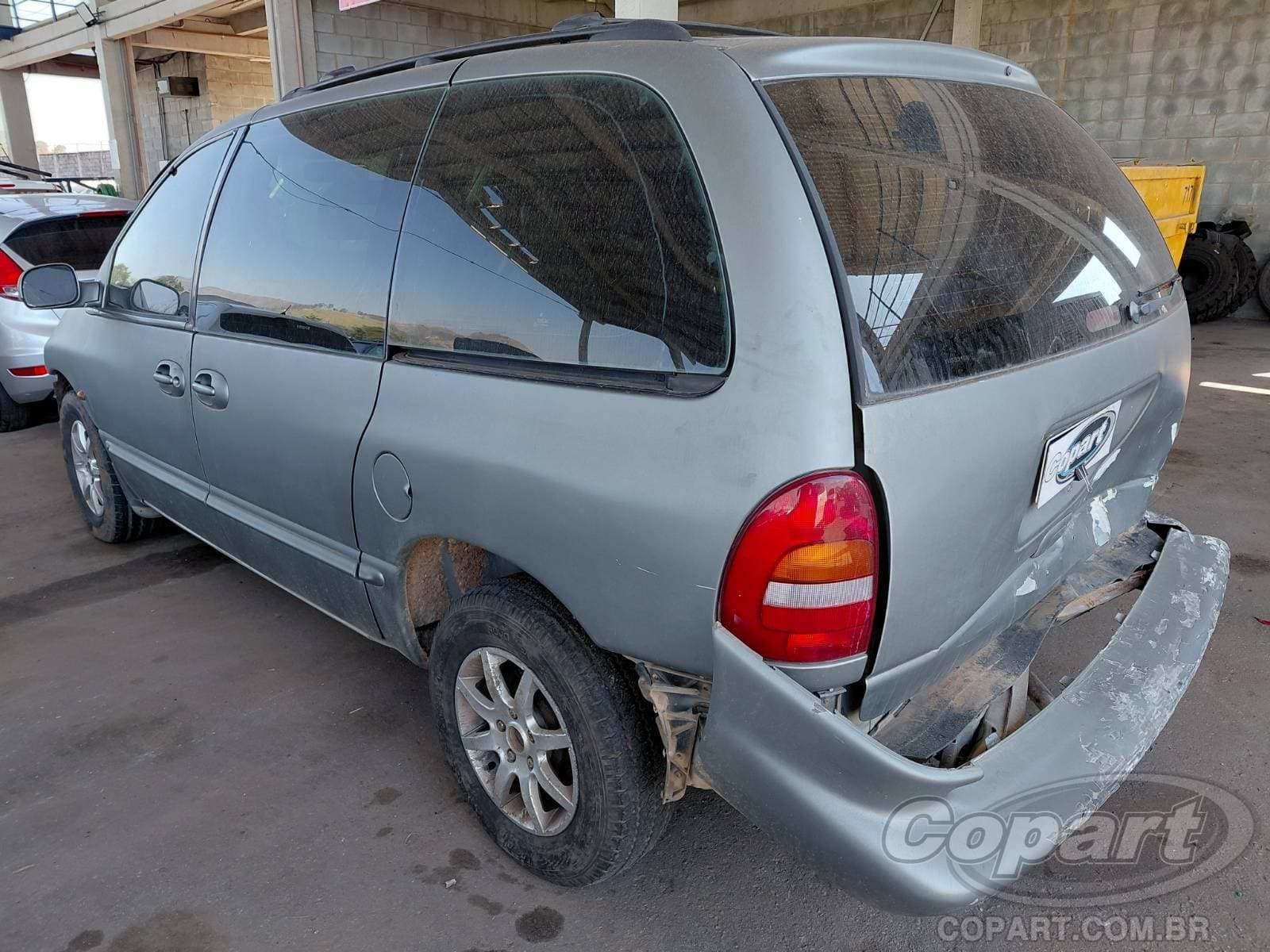 Chrysler Caravan 2000 — foto 3