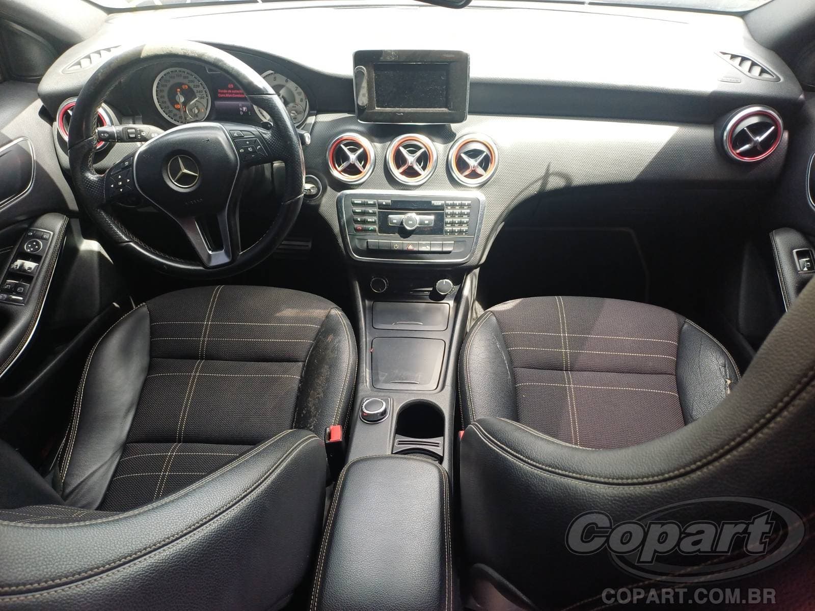 Mercedes-Benz Classe a 2014 — foto 9