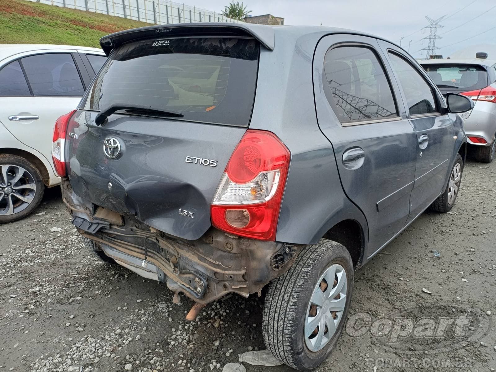 Toyota Etios 2016 — foto 4