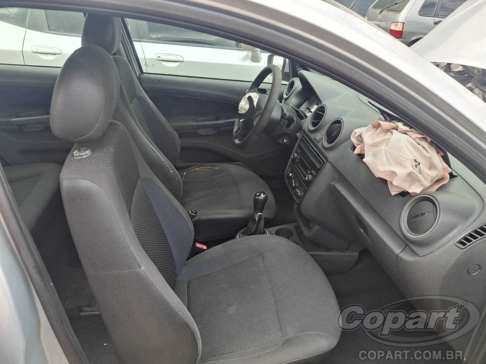 Volkswagen Voyage 2015 — foto 5