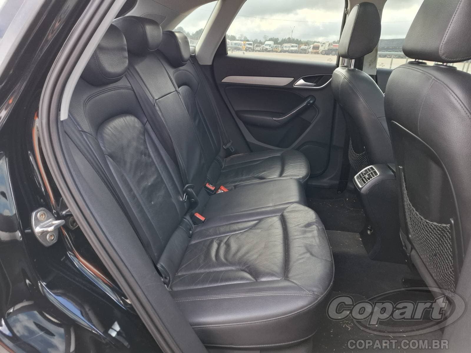 Audi Q3 2015 — foto 6