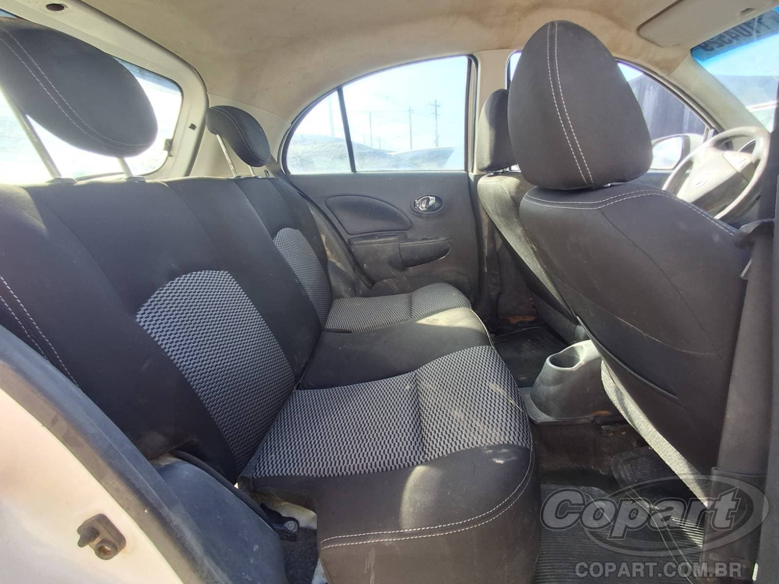 Nissan March 2016 — foto 6