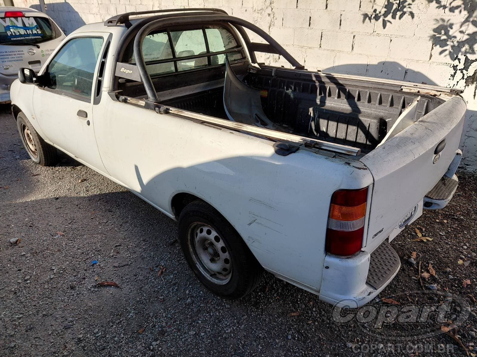 Ford Courier 2004 — foto 3