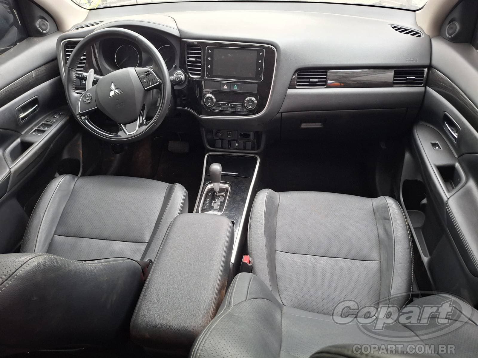 Mitsubishi Outlander 2018 — foto 9