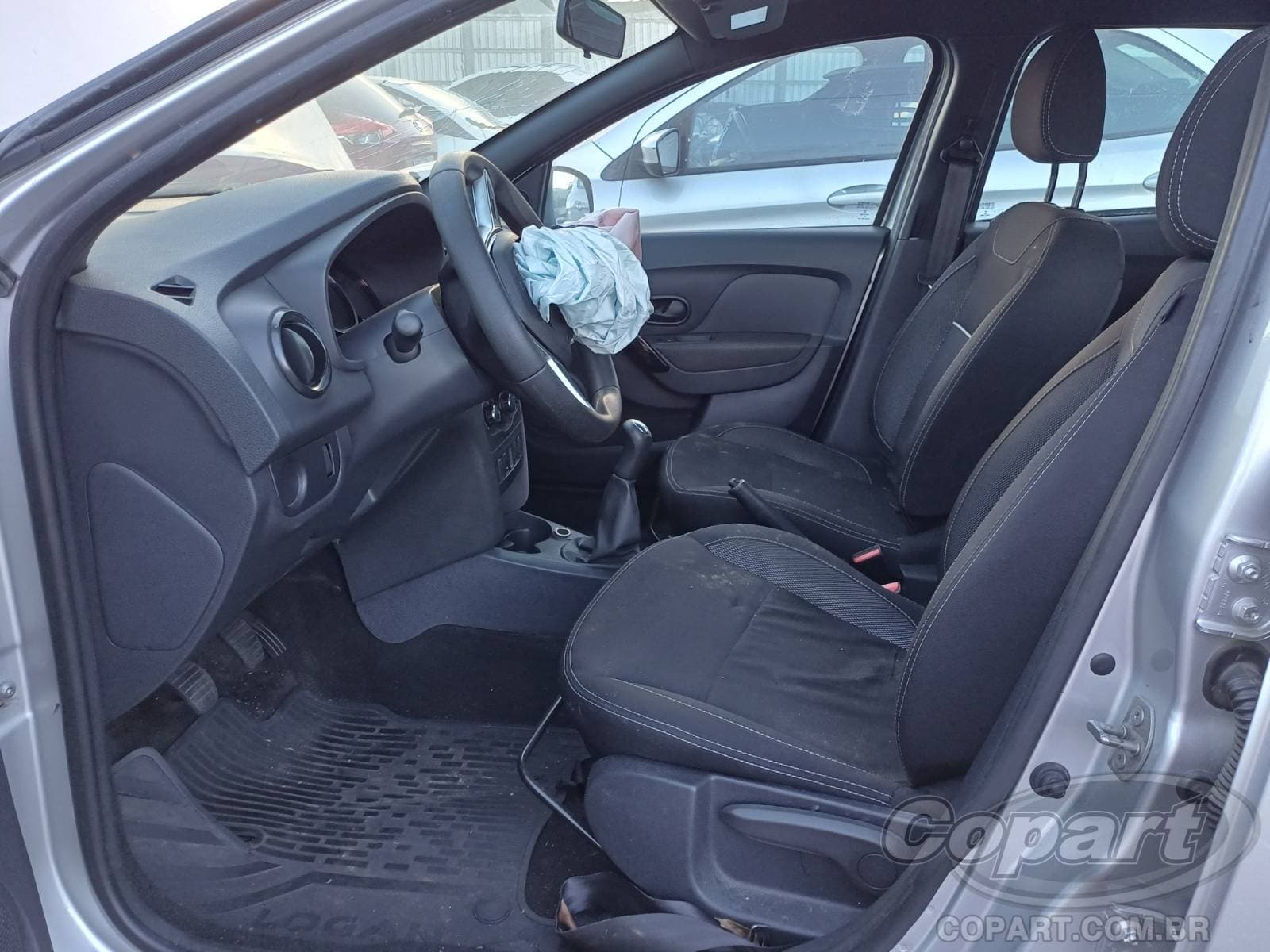 Renault Logan 2021 — foto 5