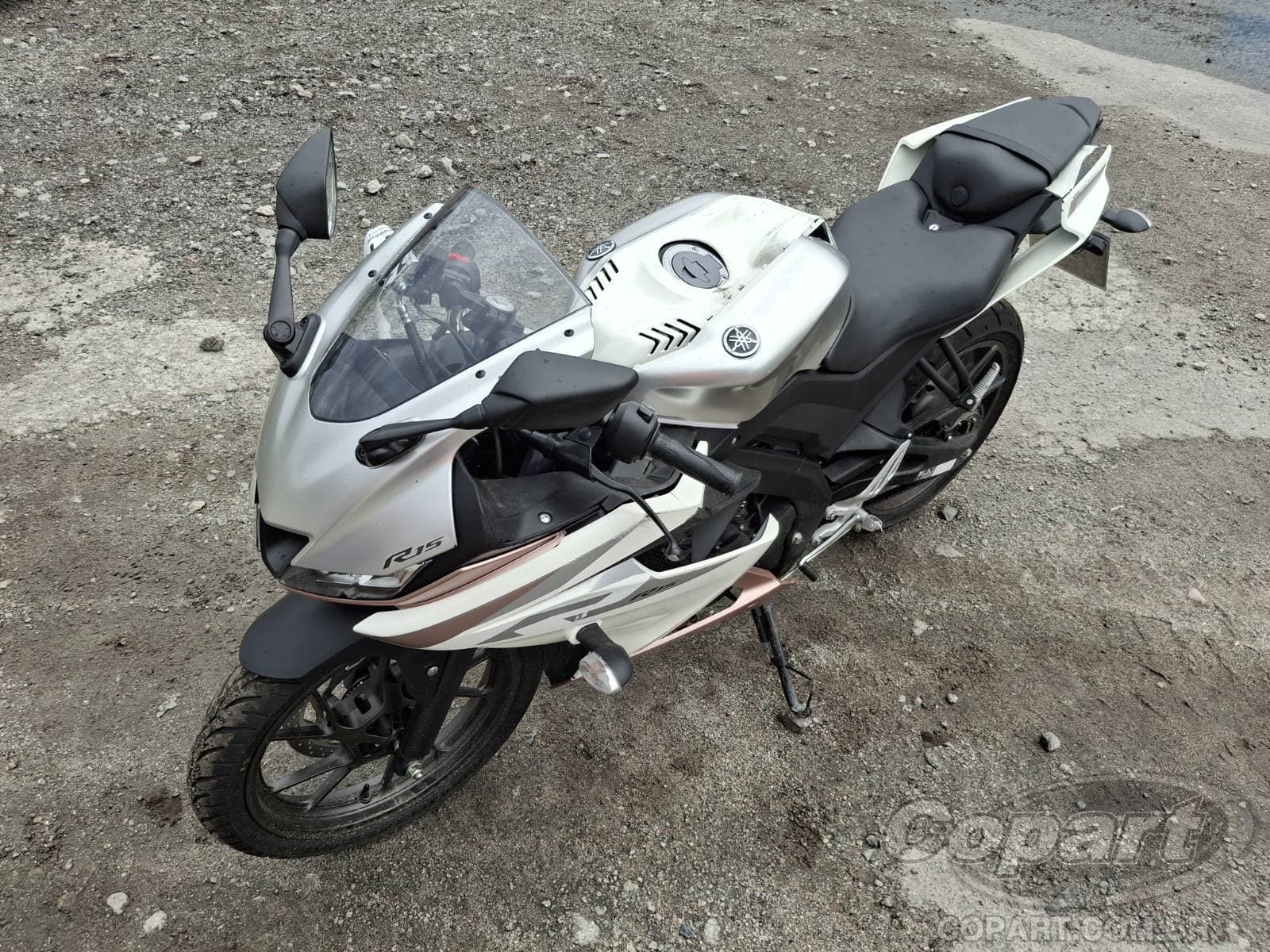Yamaha YZF R15 2026 — foto 2