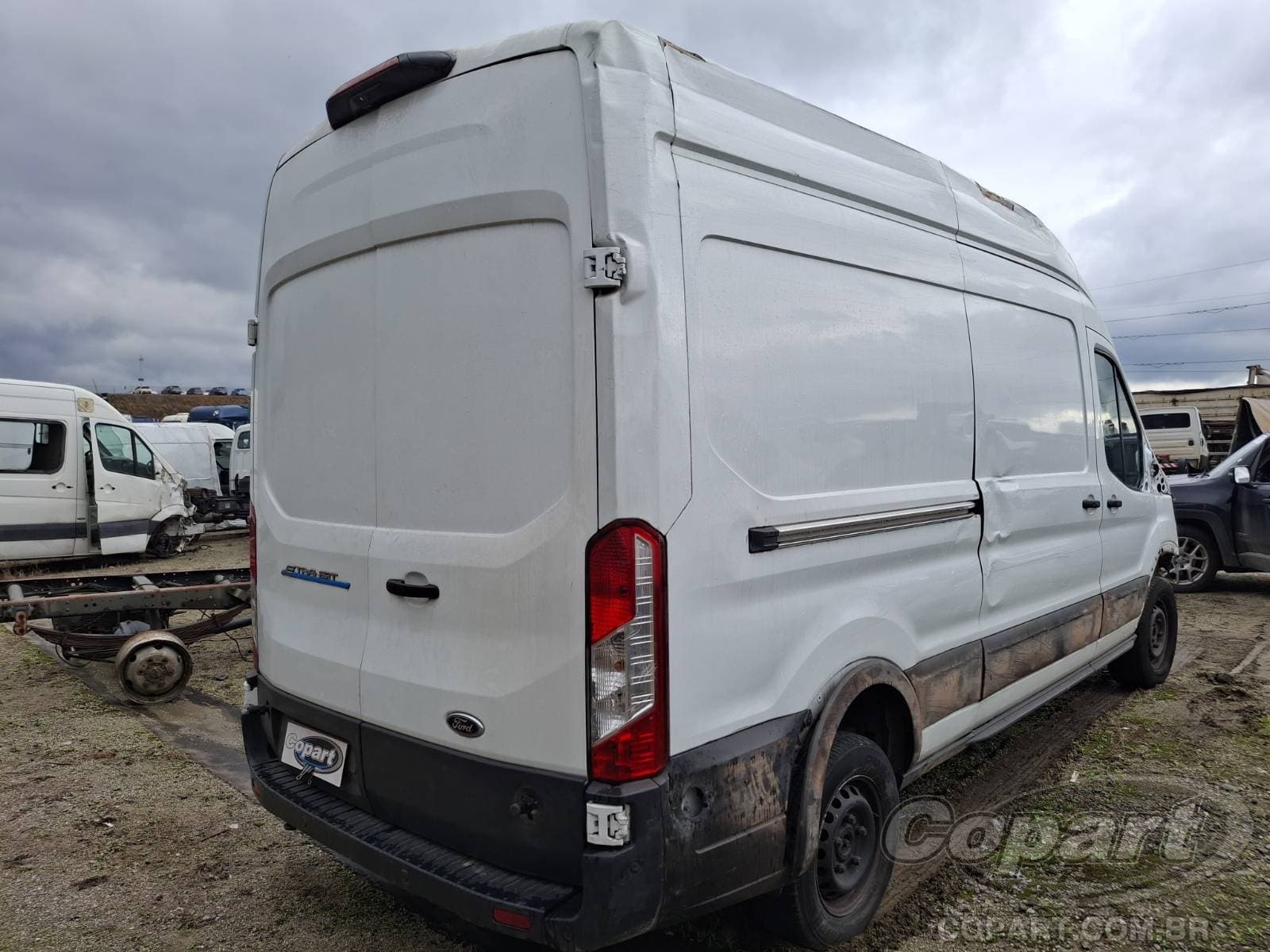 Ford E-transit Furgao 2024 — foto 4