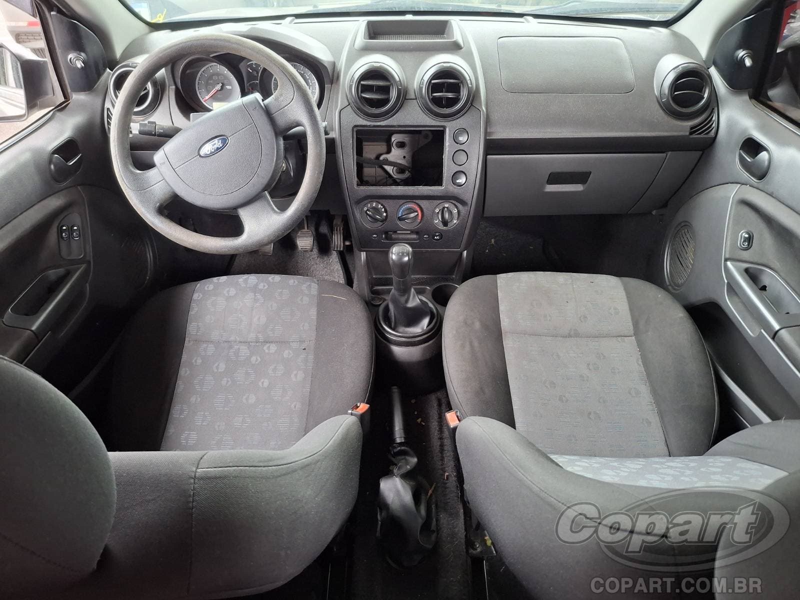 Ford Fiesta 2011 — foto 9