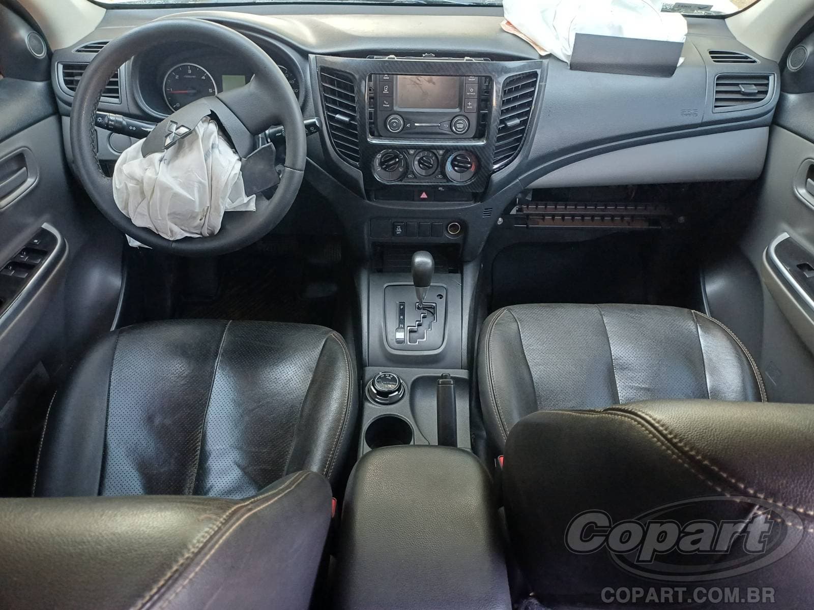 Mitsubishi L200 Triton 2022 — foto 9